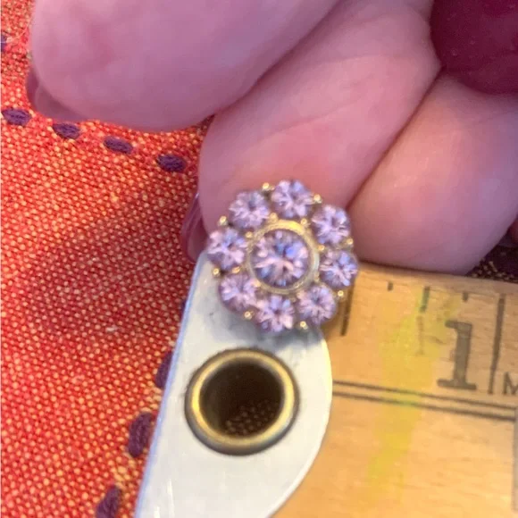 Vintage Iridescent Pink Rhinestone Earrings - Picture 4 of 4